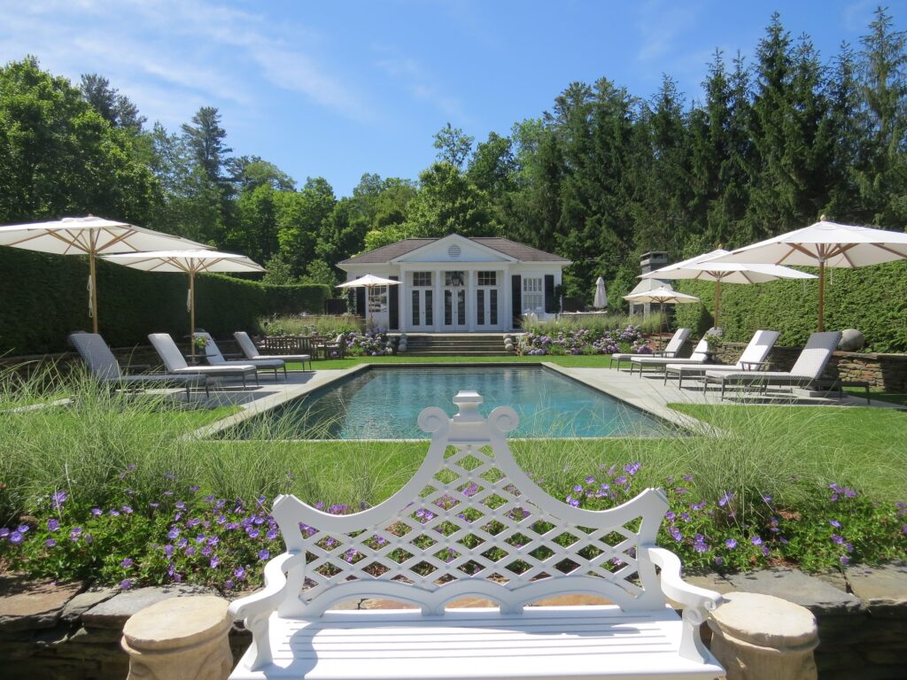 Portfolio Pool & Pediment Pool House